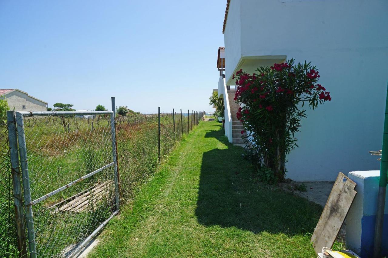 Dolphins House Villa Paralia Avdhiron Екстериор снимка