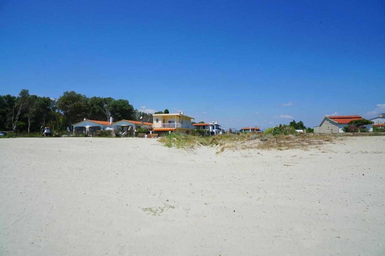 Dolphins House Villa Paralia Avdhiron Екстериор снимка