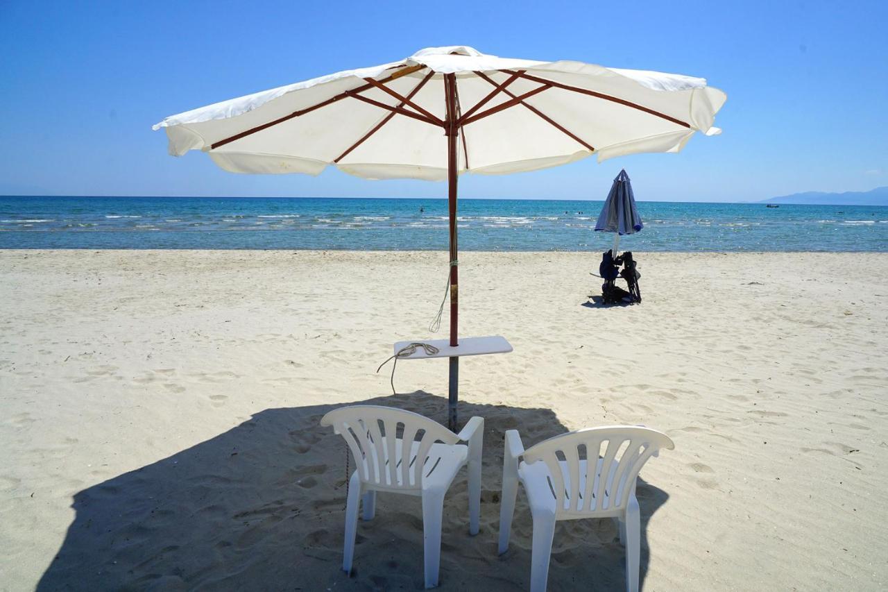 Dolphins House Villa Paralia Avdhiron Екстериор снимка