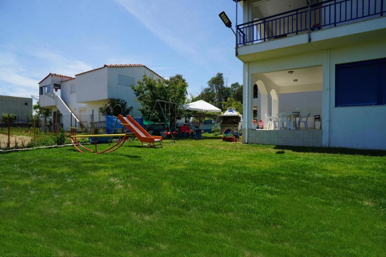Dolphins House Villa Paralia Avdhiron Екстериор снимка